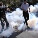 Policía francesa dice protestas estudiantiles derivaron en violencia
