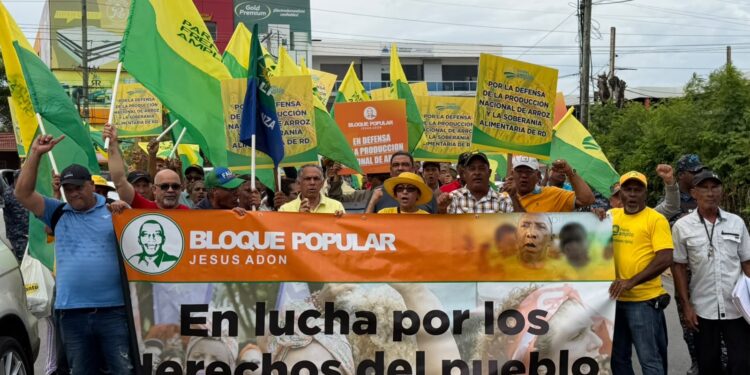 Frente Amplio marcha en defensa del arroz dominicano en Nagua