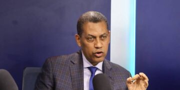 Guido afirma Indotel cierra 34 emisoras ilegales