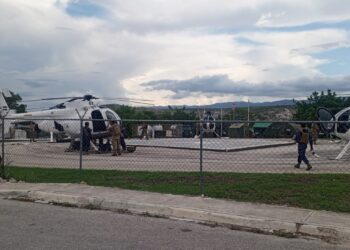 Siete helicópteros salvadoreños hacen escala en Jimaní