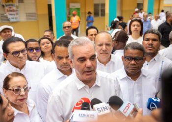 Presidente Abinader hablará este lunes con Bukele/Fuente Externa