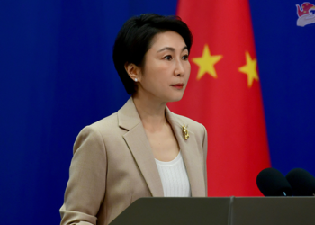 China evalúa alerta de viaje a India por protestas