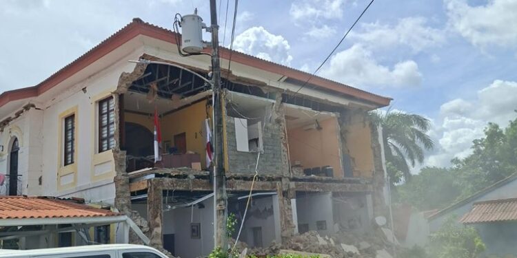 Terremoto de 7,7 sacude Panamá y provoca evacuaciones
