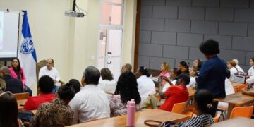UASD Barahona y Liga contra el Cáncer realizan panel sobre cáncer de mama